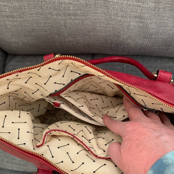 Beautiful brick red bag. - Picture 5 of 15